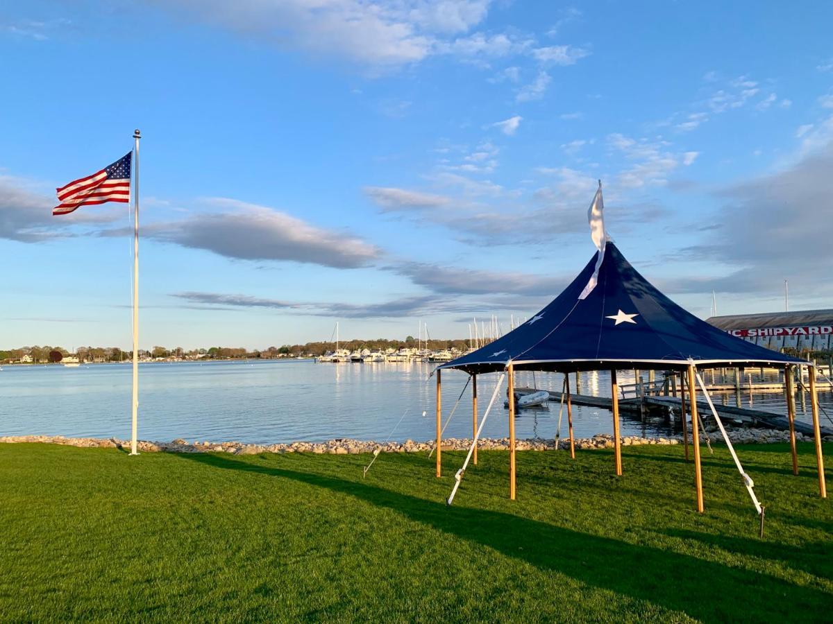 Harbor View Landing Hotel Mystic Buitenkant foto